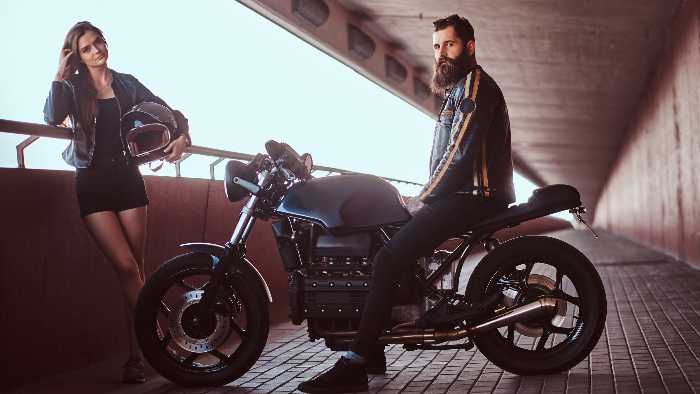 LEATHER JACKET MEN AND WOMEN
